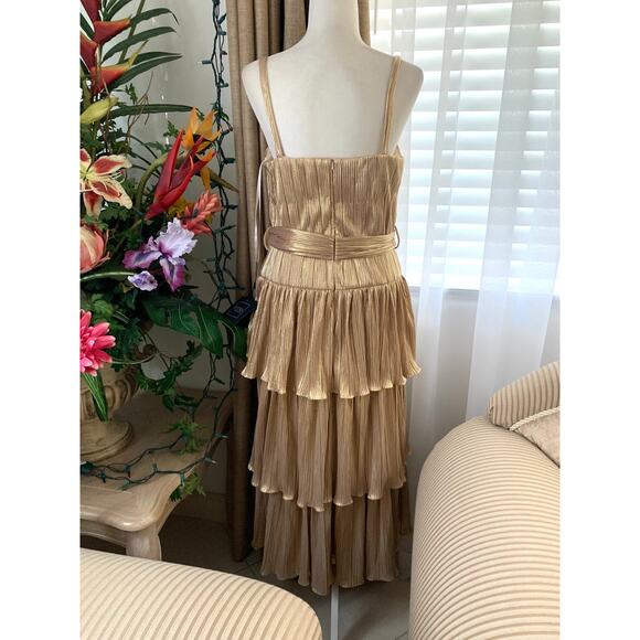 Ieena for Mac Duggal Sleeveless Square Neck Tiered Ruffled Detail Dress in Gold - Picture 7 of 13